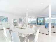 Villa en venta en Los Arqueros, Benahavis