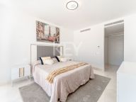 Villa en venta en Los Arqueros, Benahavis