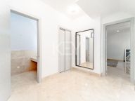 Villa en venta en Los Arqueros, Benahavis