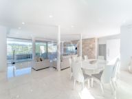 Villa en venta en Los Arqueros, Benahavis