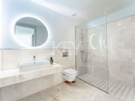 Villa en venta en Los Arqueros, Benahavis