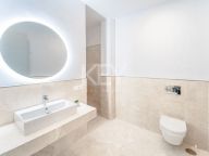 Villa en venta en Los Arqueros, Benahavis