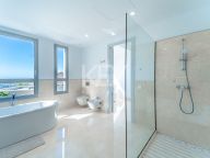 Villa en venta en Los Arqueros, Benahavis