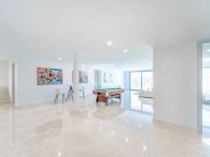 Villa en venta en Los Arqueros, Benahavis