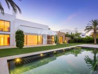 Villa for sale in Finca Cortesin, Casares