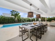 Villa for rent in El Paraiso, Estepona