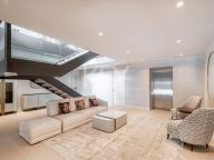 Villa for sale in El Paraiso, Estepona