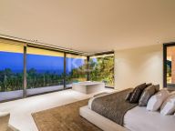 Villa for rent in Cascada de Camojan, Marbella Golden Mile