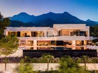 Villa for rent in Cascada de Camojan, Marbella Golden Mile