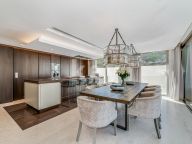 Villa for sale in Rio Verde Playa, Marbella Golden Mile