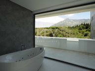 Villa en alquiler en Altos de Puente Romano, Marbella Golden Mile