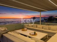 Villa for sale in Marbella East
