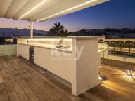 Villa for sale in Marbella East