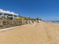 Villa for sale in Marbella East