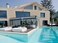 Villa for sale in El Rosario, Marbella East