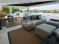 Villa for sale in El Rosario, Marbella East
