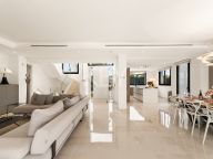 Villa en alquiler en Los Olivos del Paraiso, Estepona