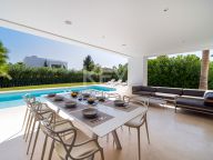 Villa en alquiler en Los Olivos del Paraiso, Estepona