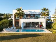 Villa en alquiler en Los Olivos del Paraiso, Estepona