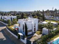 Villa en alquiler en Los Olivos del Paraiso, Estepona