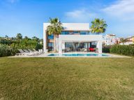 Villa en alquiler en Los Olivos del Paraiso, Estepona