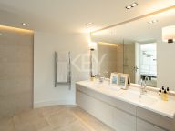 Villa for rent in Nueva Andalucia