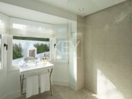 Villa for rent in Nueva Andalucia