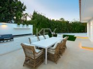 Villa for rent in Nueva Andalucia