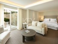 Villa for rent in Nueva Andalucia