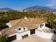 Villa for rent in Nueva Andalucia