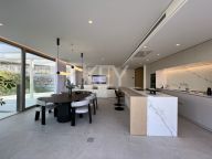 Penthouse for sale in Benahavis