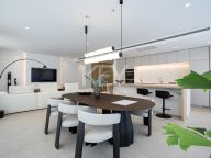 Penthouse for sale in Benahavis