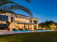 Villa en venta en Los Almendros, Benahavis