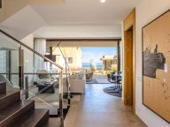 Villa for sale in La Alqueria, Benahavis