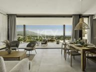 Villa for sale in La Alqueria, Benahavis