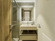 Villa for sale in La Alqueria, Benahavis