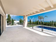 Villa for sale in Los Flamingos, Benahavis