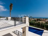 Villa for sale in Los Flamingos, Benahavis