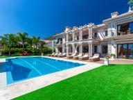 Villa for sale in Sierra Blanca, Marbella Golden Mile