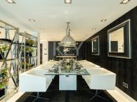 Villa for sale in Nueva Andalucia