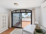 Villa for sale in Marbella East