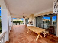Villa for sale in Marbella East