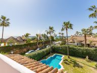 Villa for sale in Marbella East