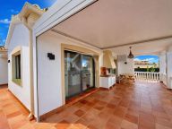 Villa for sale in Marbella East