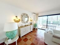 Villa for sale in Marbella East