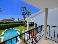Villa for sale in Marbella East