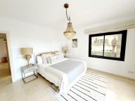 Villa for sale in Marbella East