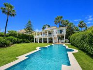 Villa for sale in Marbella East