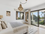 Villa for sale in Marbella East