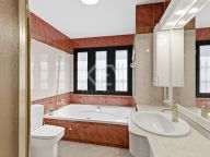 Villa for sale in Marbella East